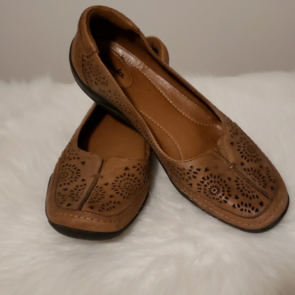 clarks shoes for standing all day